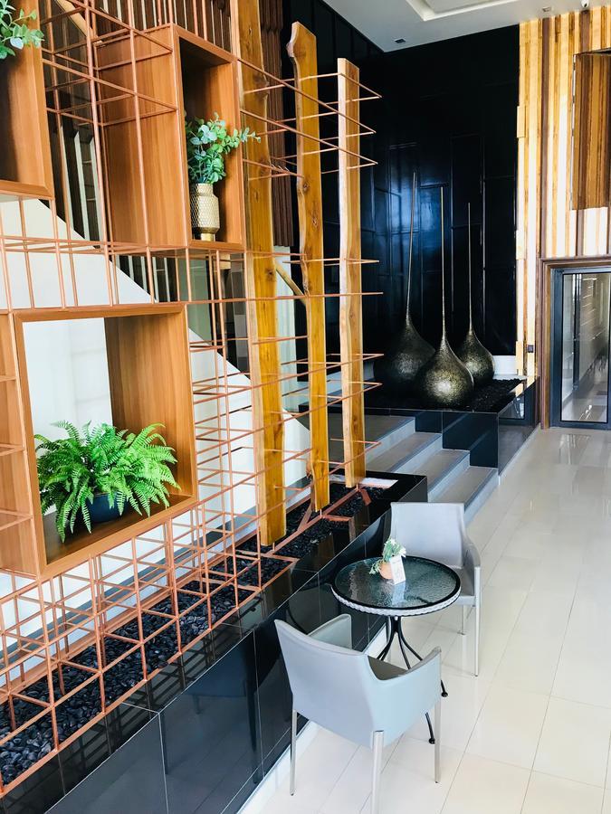 Astra Suites Central Chiang Mai Eksteriør billede