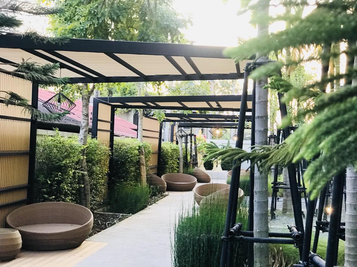 Astra Suites Central Chiang Mai Eksteriør billede