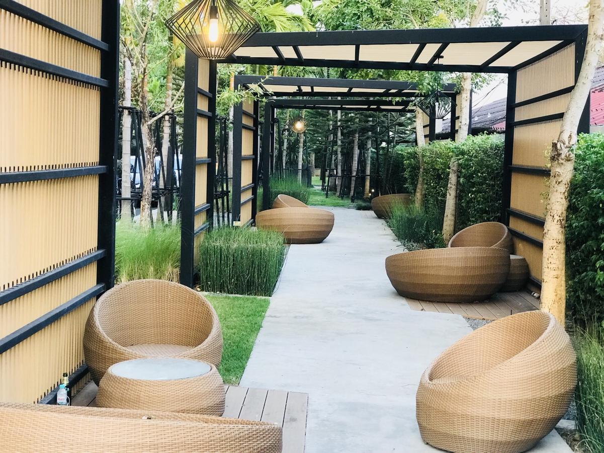 Astra Suites Central Chiang Mai Eksteriør billede