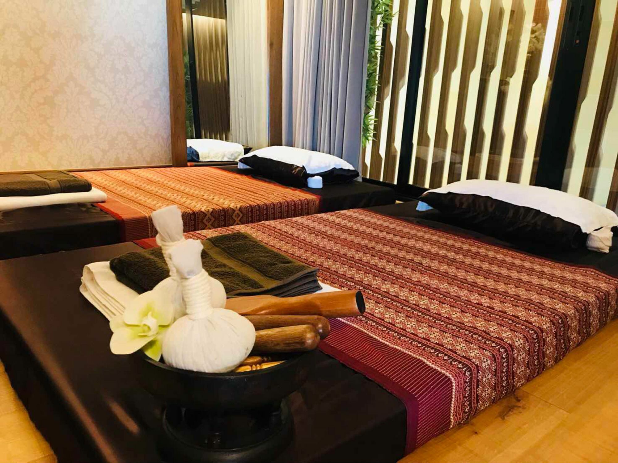 Astra Suites Central Chiang Mai Eksteriør billede