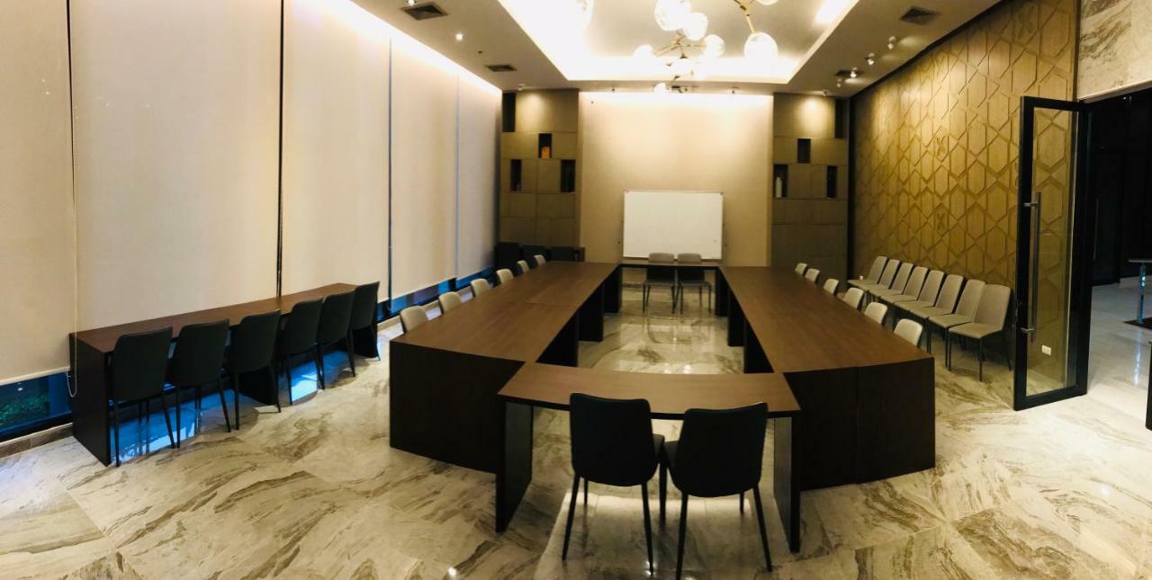 Astra Suites Central Chiang Mai Eksteriør billede